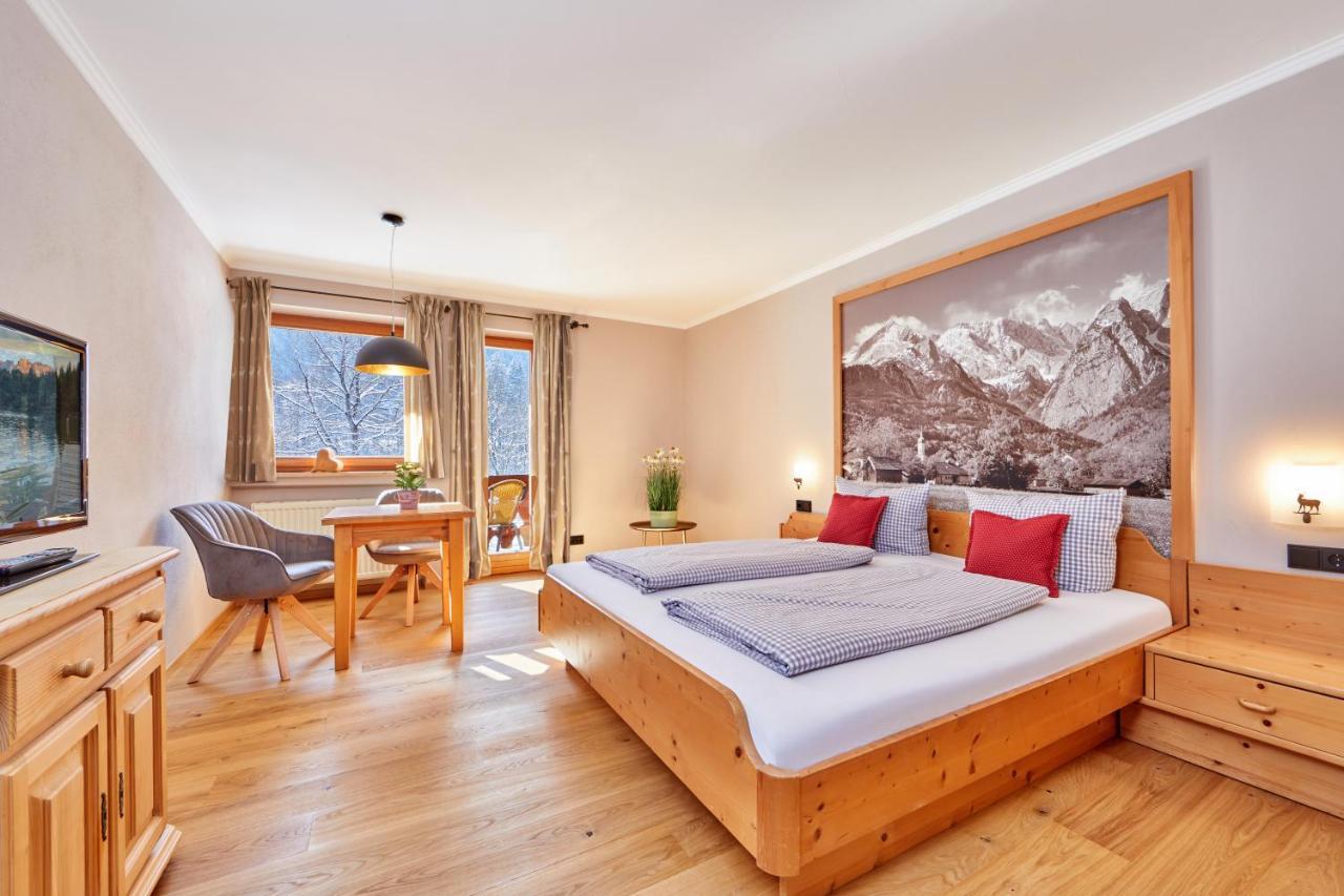 Gaestehaus Brandnerhof Garmisch-Partenkirchen Bagian luar foto