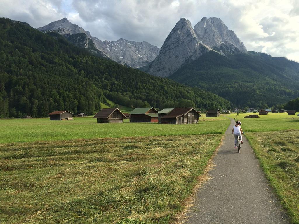 Gaestehaus Brandnerhof Garmisch-Partenkirchen Bagian luar foto